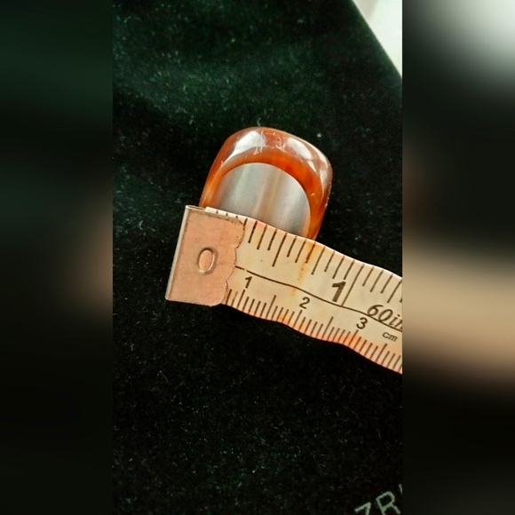 BCBG MAXAZRIA Lucite Plastic Ring - Picture 10 of 10